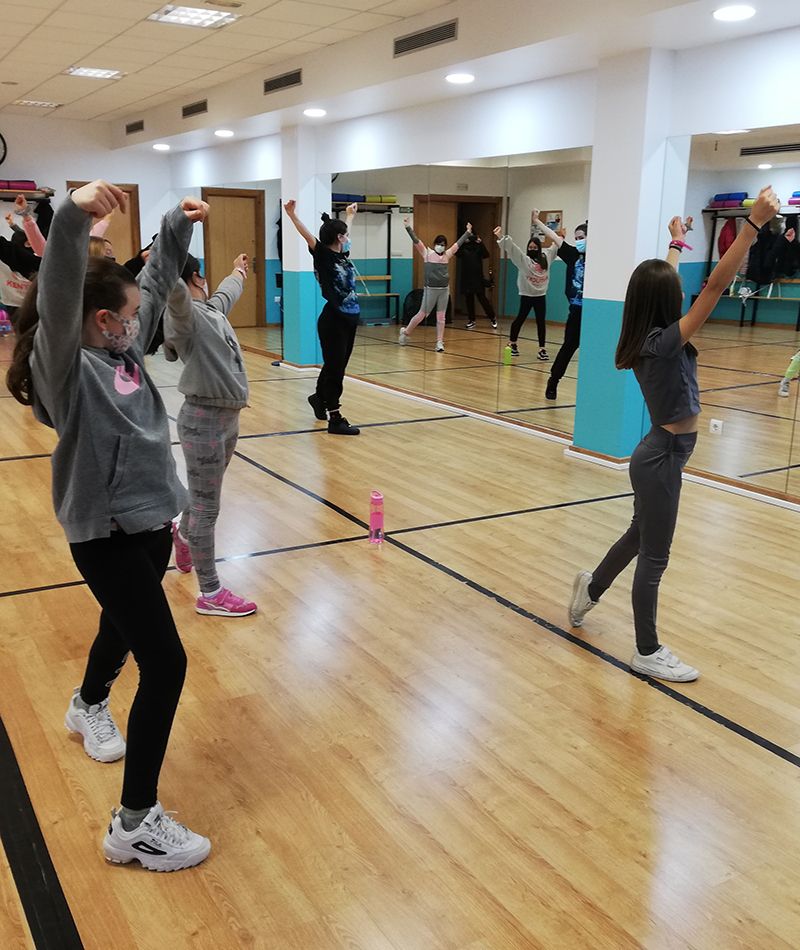 Clase de danza urbana junior